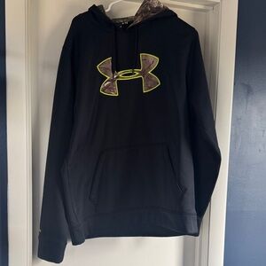 Under Armour Black and Camo Men’s Hoodie L